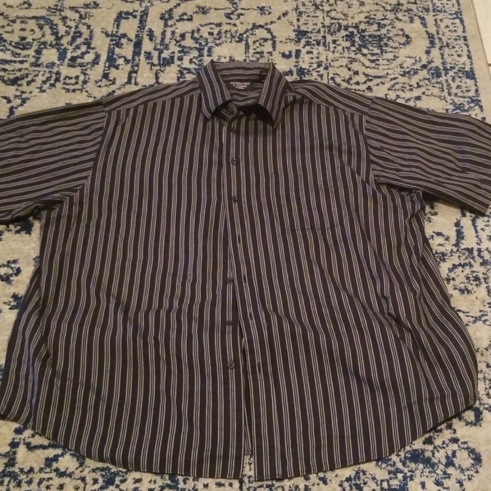 Roundtree & yorke stripe short sleeve button up